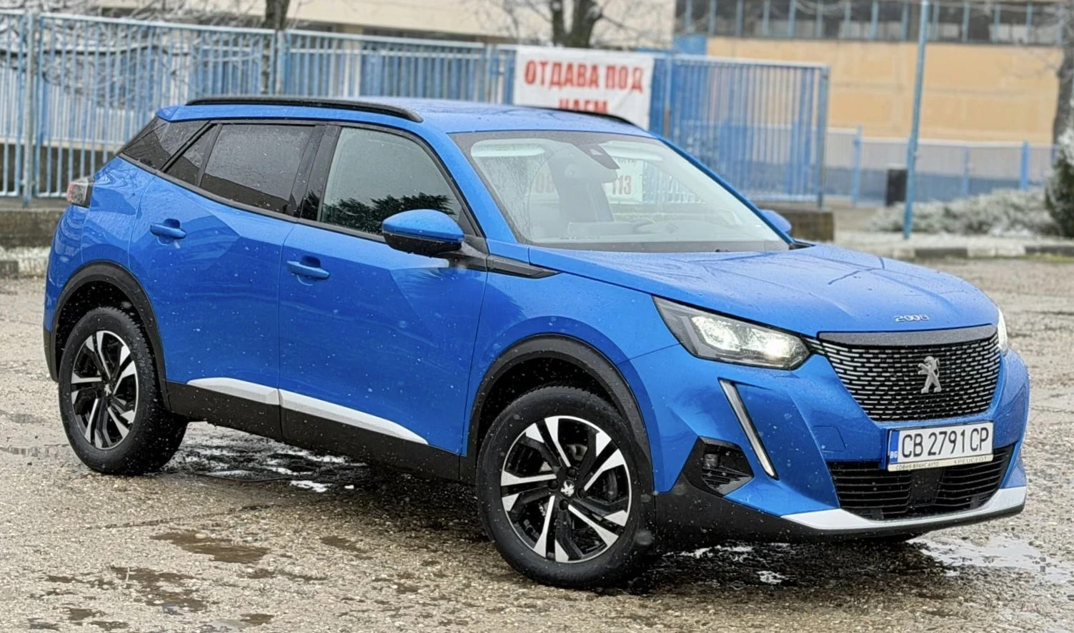 Peugeot 2008 1.2i 130кс * Автоматик* * CarPlay* * Led*  - изображение 3