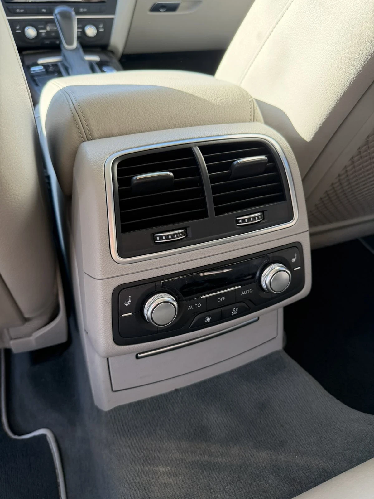 Audi A7 3.0 tfsi, снимка 8 - Автомобили и джипове - 55750363