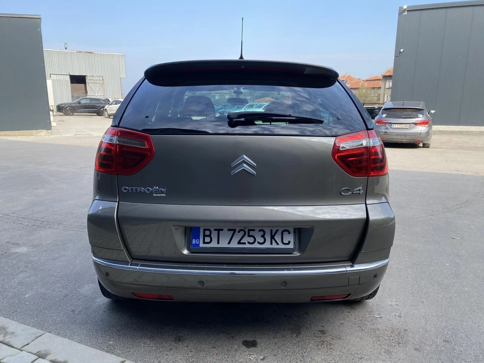 Citroen C4 Picasso, снимка 7 - Автомобили и джипове - 53995099