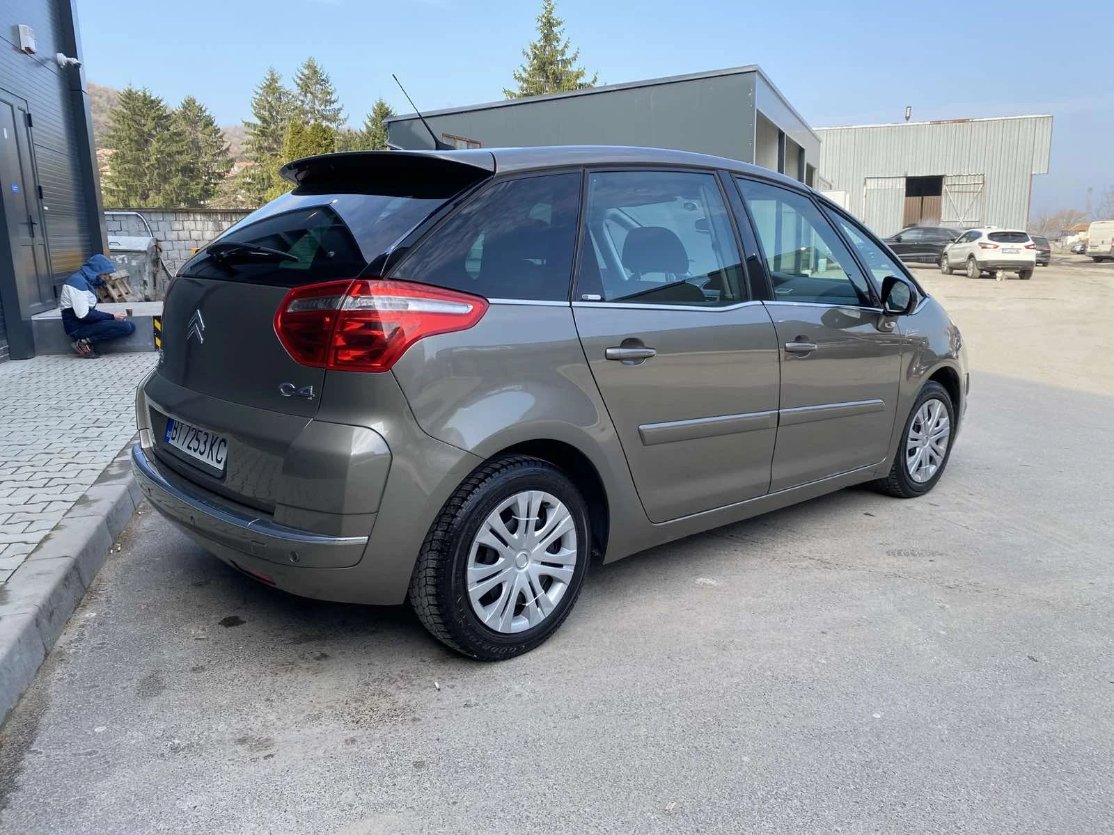 Citroen C4 Picasso, снимка 6 - Автомобили и джипове - 53995099