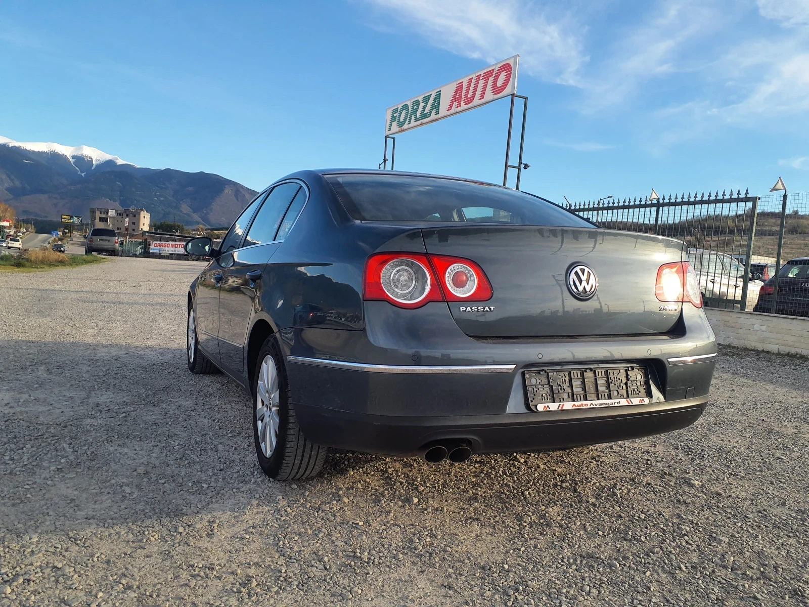 VW Passat 2.0TDI-140 к.с, снимка 3 - Автомобили и джипове - 54121767