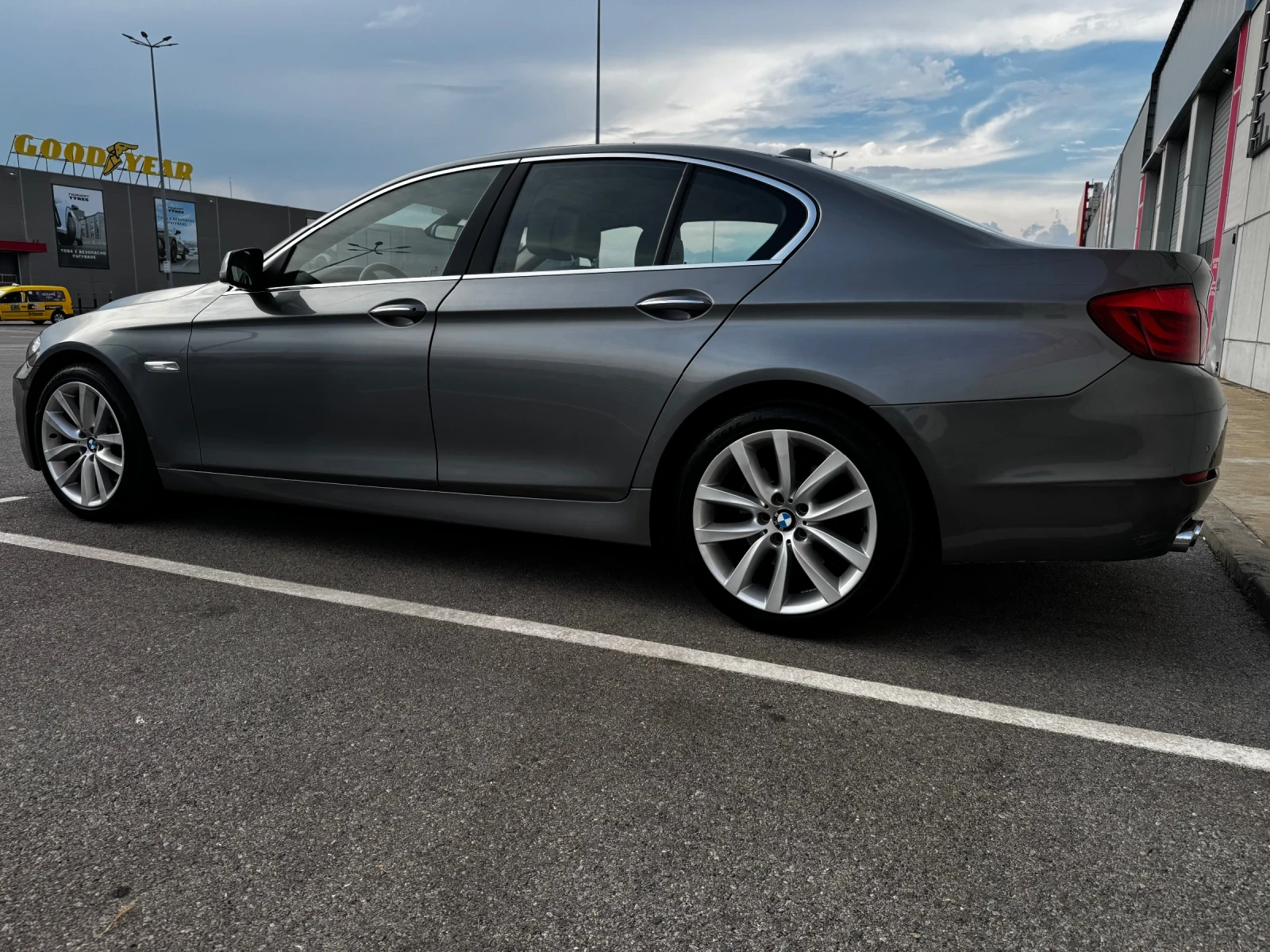 BMW 530 RWD, снимка 2 - Автомобили и джипове - 55320085