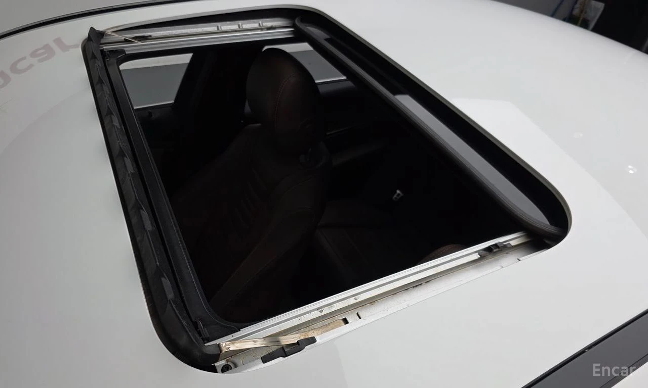 Mercedes-Benz E 300 4MATIC* BURMESTER* ���������* ���������* �����* 36 | Mobile.bg � ����������� 5