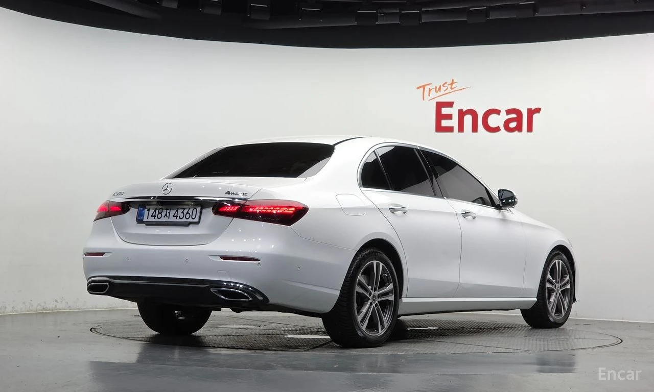Mercedes-Benz E 300 4MATIC* BURMESTER* ���������* ���������* �����* 36 | Mobile.bg � ����������� 2