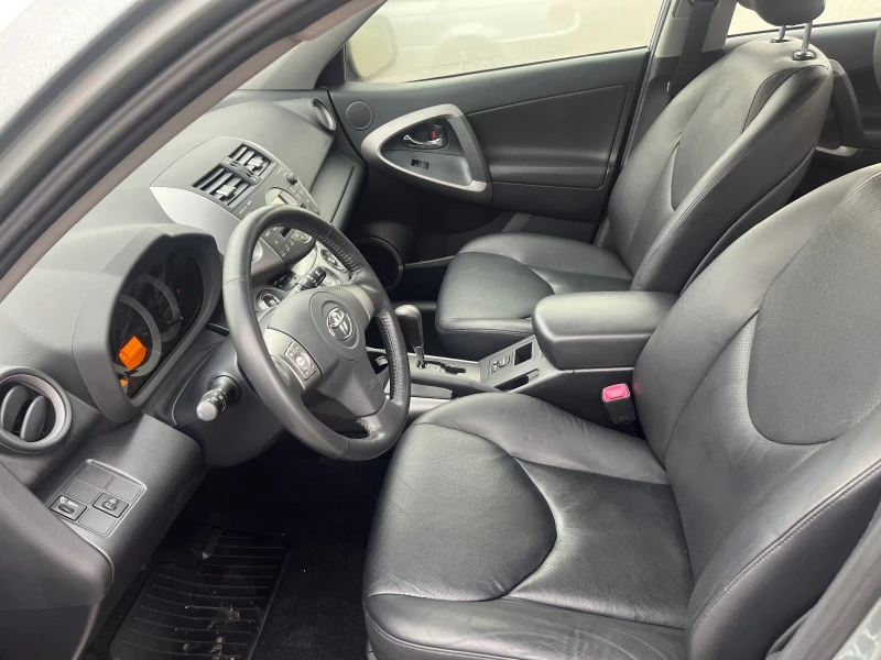 Toyota Rav4 2.0i-153k.c. Luxury /Кожа, Автомат, Keyless/, снимка 8 - Автомобили и джипове - 48174104