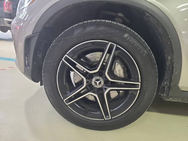 Mercedes-Benz GLC 300 * CARFAX * , снимка 6 - Автомобили и джипове - 52716015