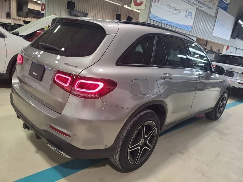 Mercedes-Benz GLC 300 * CARFAX * , снимка 3 - Автомобили и джипове - 52716015