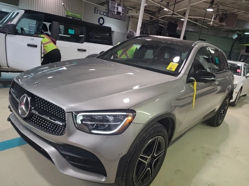 Mercedes-Benz GLC 300 * CARFAX * 