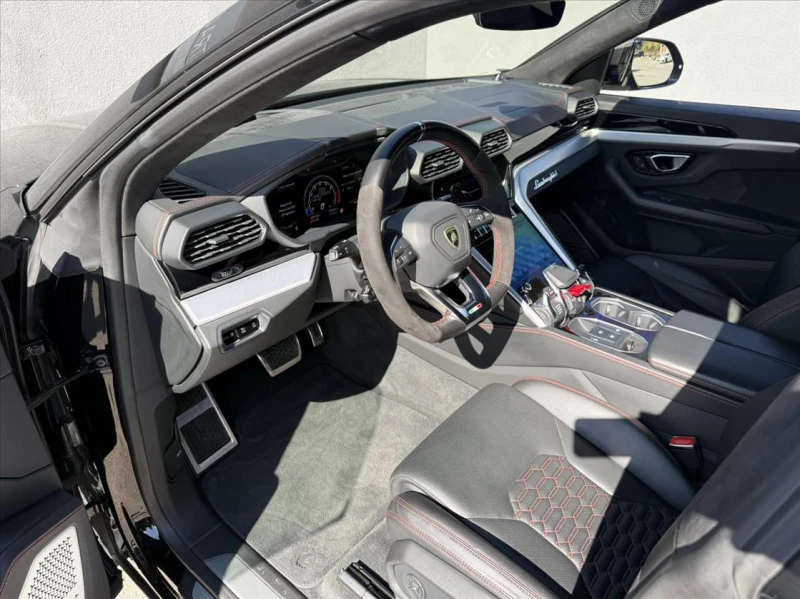 Lamborghini Urus 4.0 V8 CARBON/CERAMIC, снимка 10 - Автомобили и джипове - 52927846