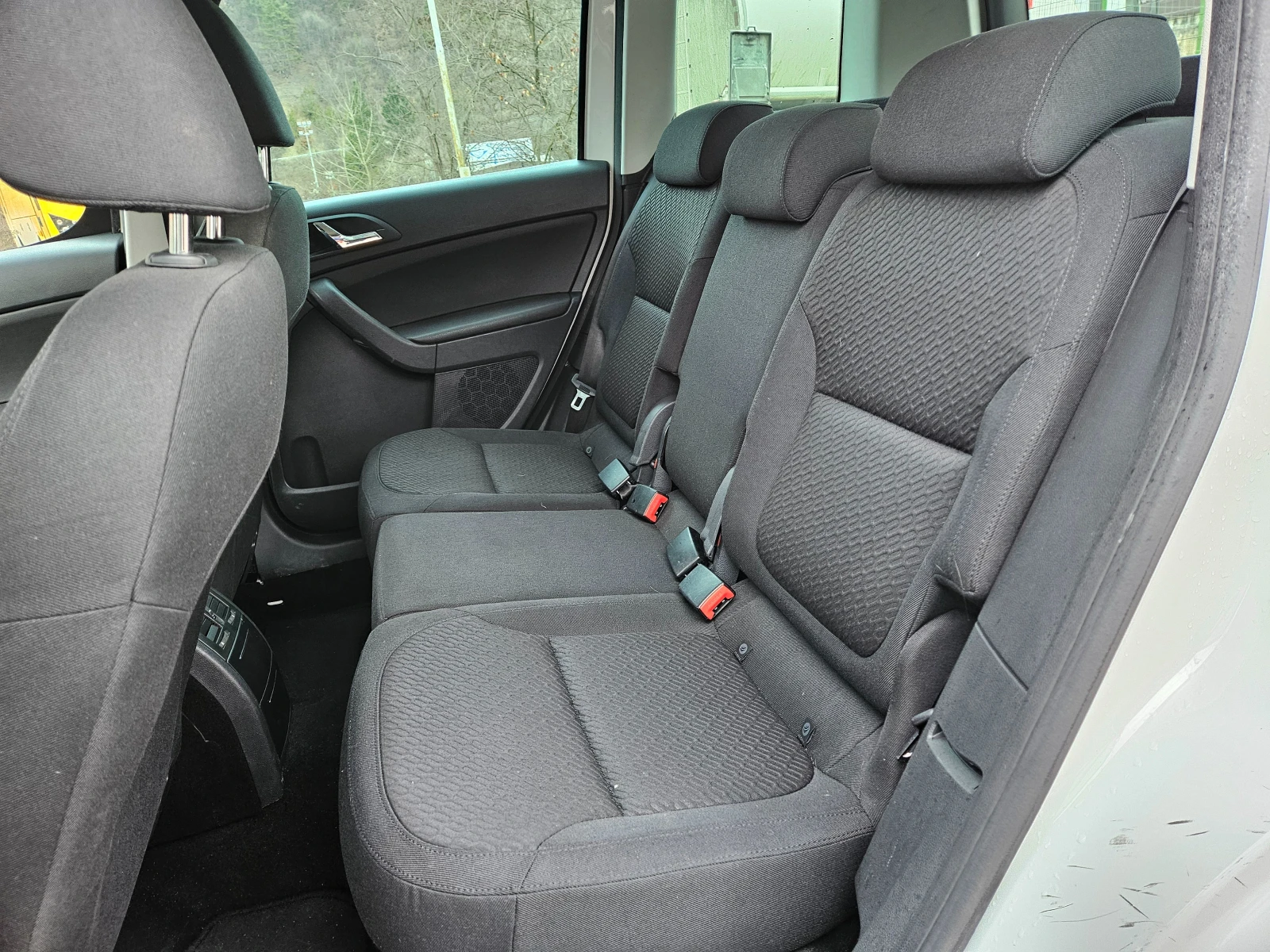 Skoda Yeti 1.6 Tdi AVTOMAT/NAVIG/134 000km | Mobile.bg — изображение 13