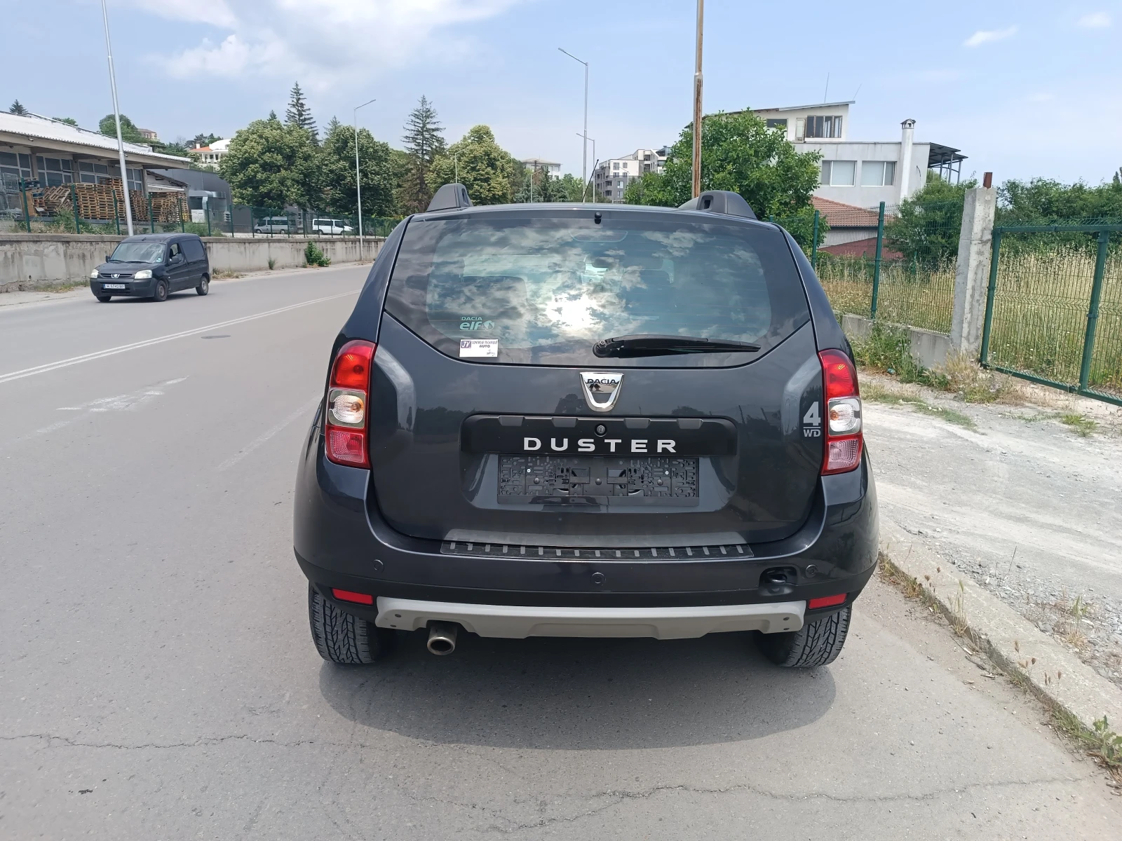 Dacia Duster 4x4 - изображение 3