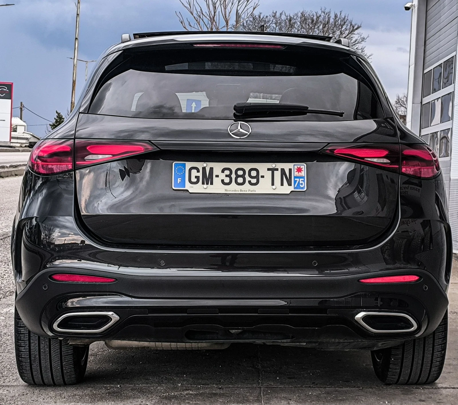 Mercedes-Benz GLC 220 D* AMG-LINE* 4-MATIC* AIRMATIC* PANO* KEYLESS* 360, снимка 5 - Автомобили и джипове - 52575819