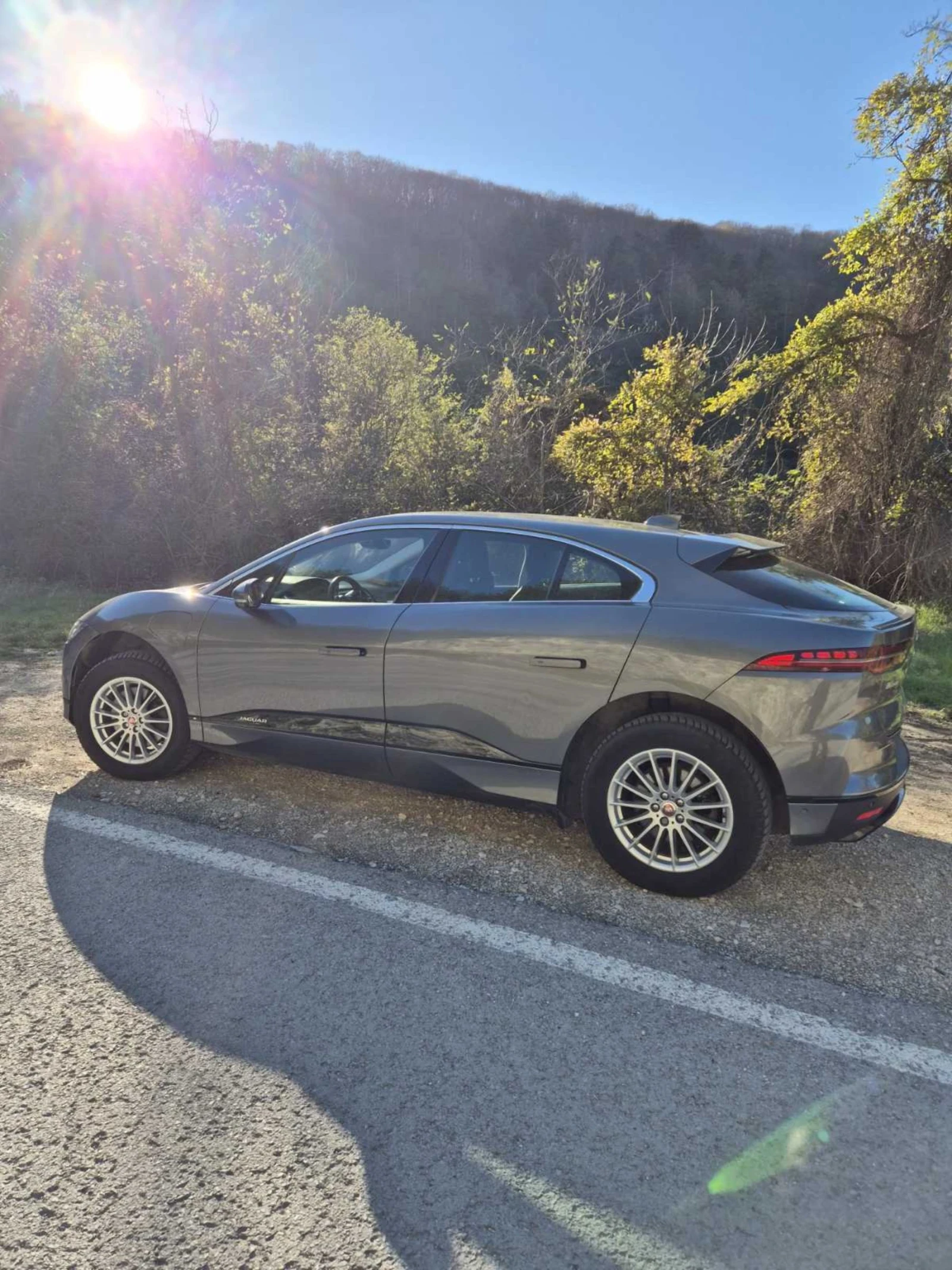 Jaguar I-Pace Ev 400 - изображение 5