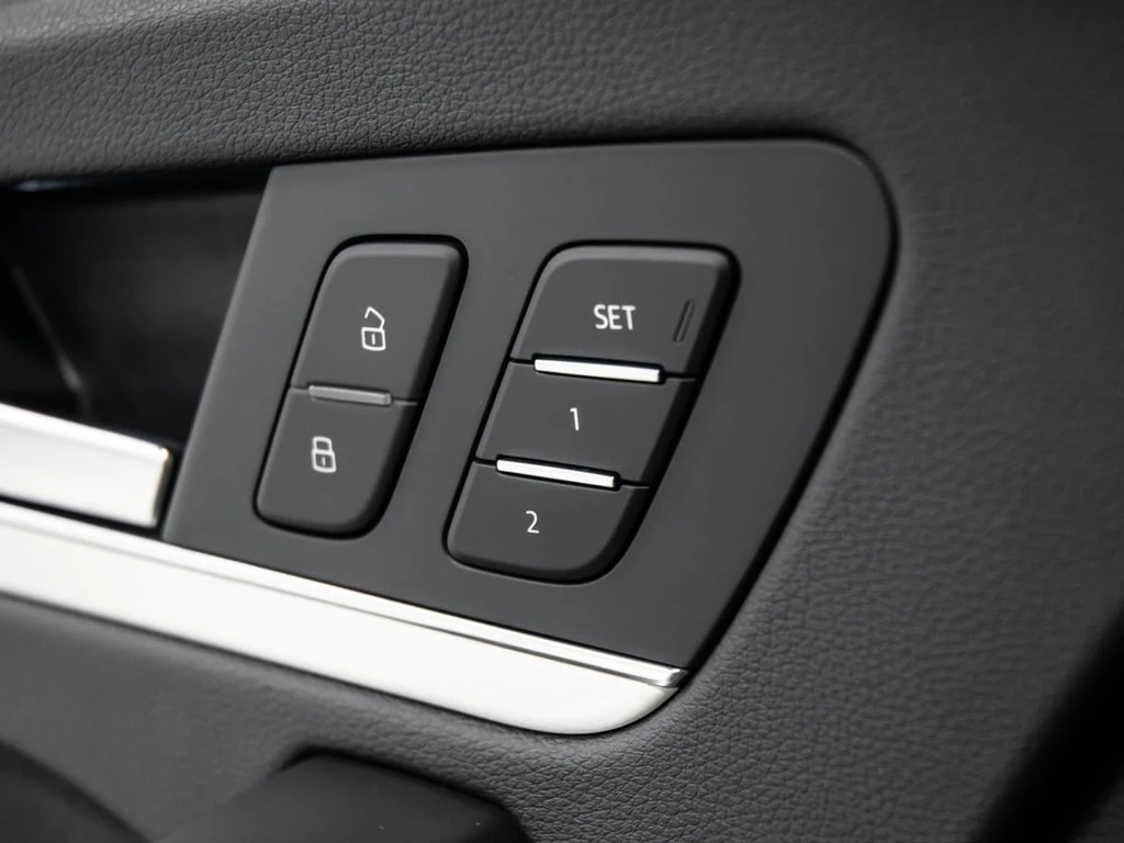 Audi SQ5 PROGRESSIV 3.0 TFSI QUATTRO RED INT REAR VIEW  CAR | Mobile.bg � ����������� 17