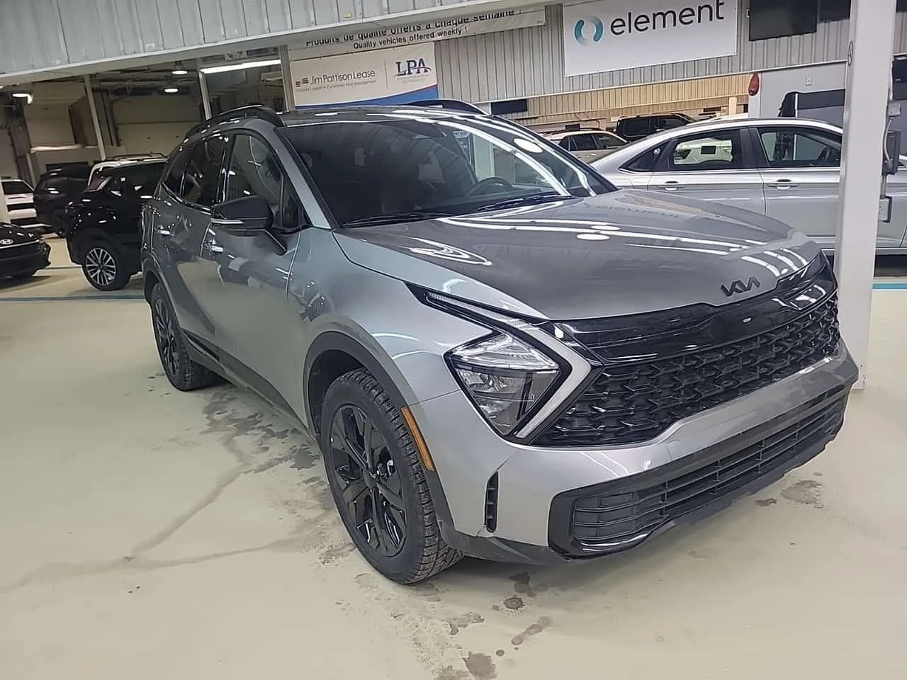 Kia Sportage X LINE| LANE ASSIST| 2 КЛЮЧА| CARFAX , снимка 2 - Автомобили и джипове - 54111754