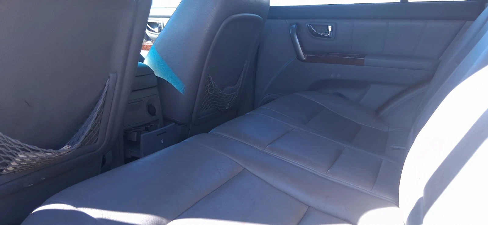 Kia Sorento 2.5, снимка 8 - Автомобили и джипове - 54294652