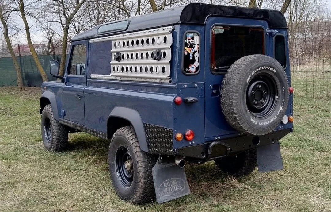 Land Rover Defender 2.4TDCI, снимка 7 - Автомобили и джипове - 54952984