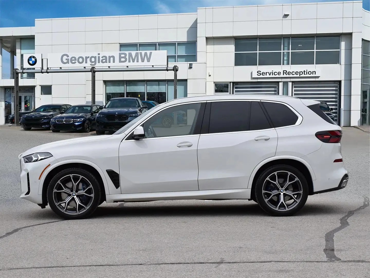 BMW X5 xDrive40i Premium M Sport ЦЕНА ДО БГ АВТОКРЕДИТ, снимка 4 - Автомобили и джипове - 55435614