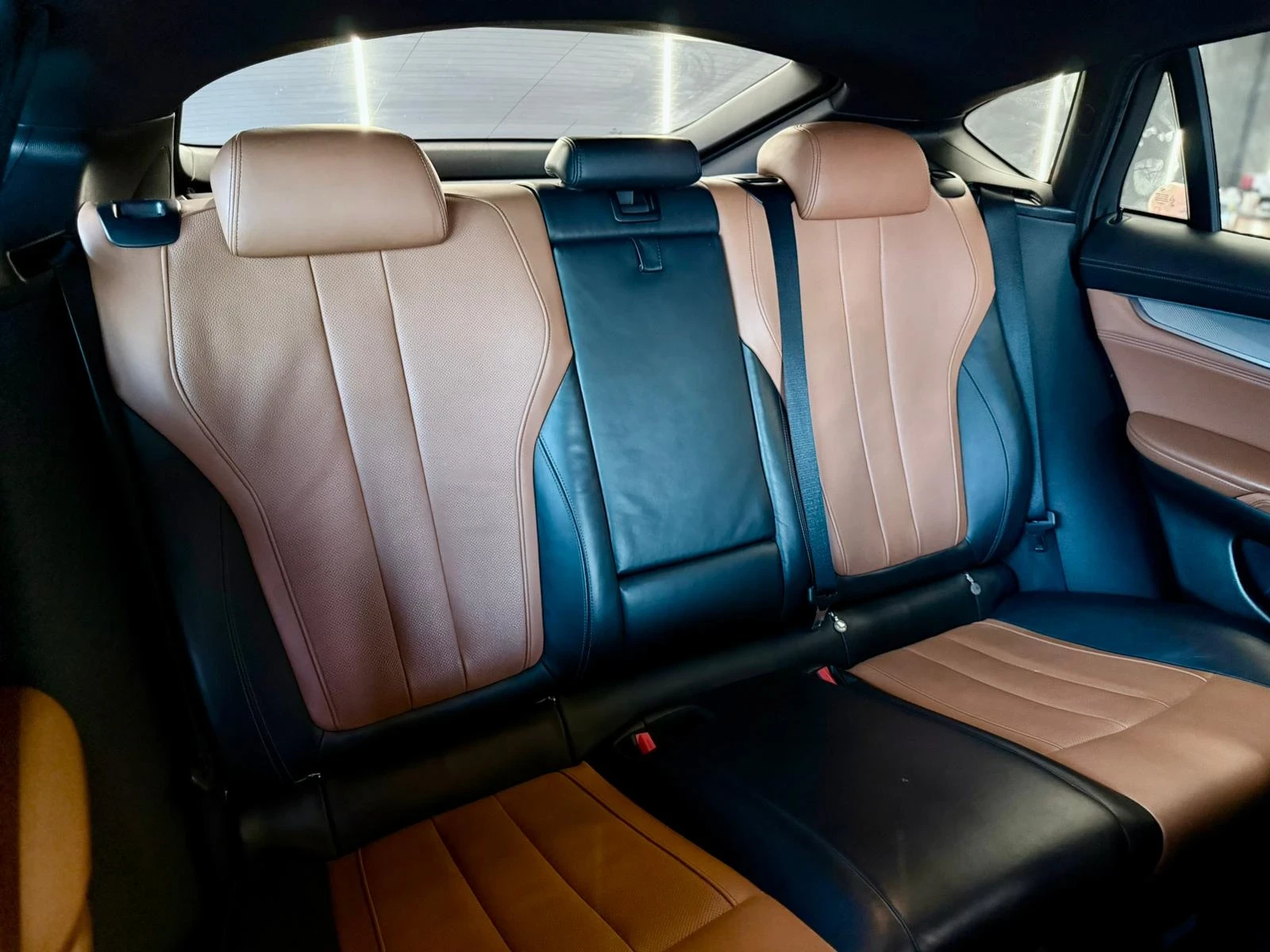 BMW X6 M50d* B&O* Laser* HU* Подгрев* Обдух* Лизинг, снимка 16 - Автомобили и джипове - 55645095
