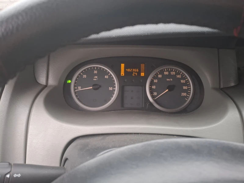 Opel Vivaro 2.0 cdti, снимка 8 - Бусове и автобуси - 52577162