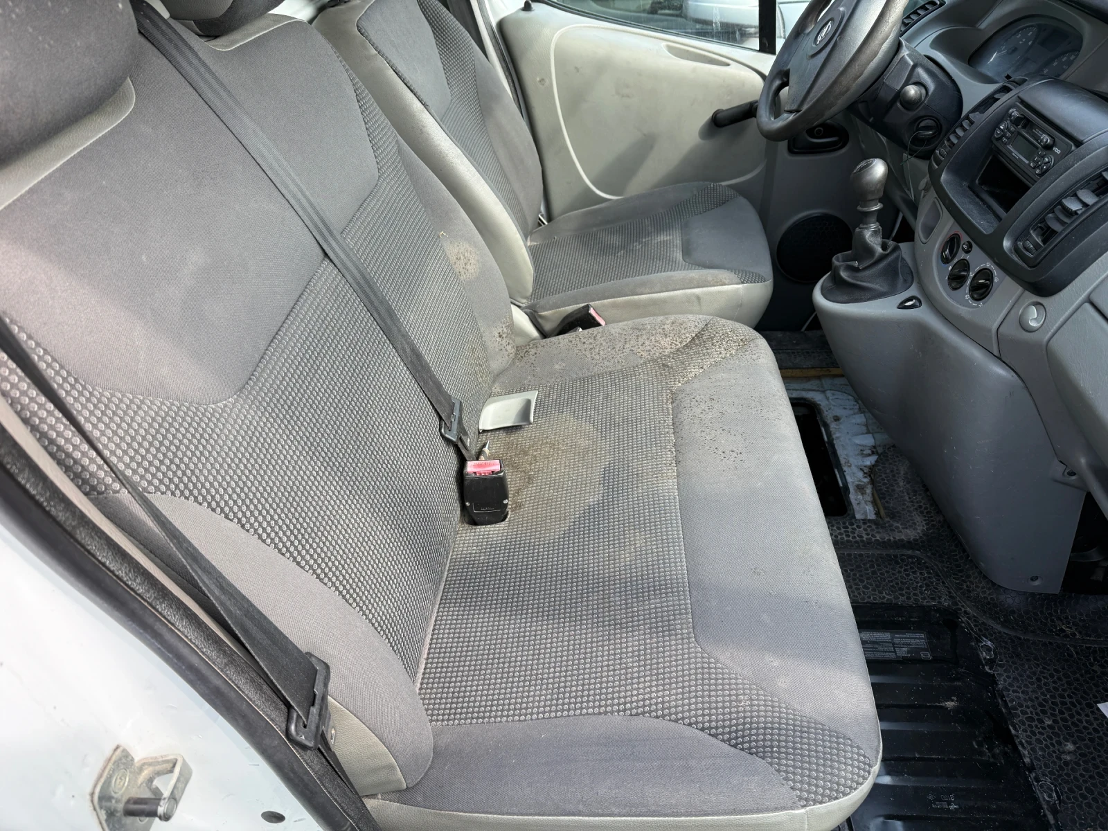 Opel Vivaro * 2.0D* 114HP* ТОВАРЕН* ЕЛ. ПРОБЛЕМ*  - изображение 9