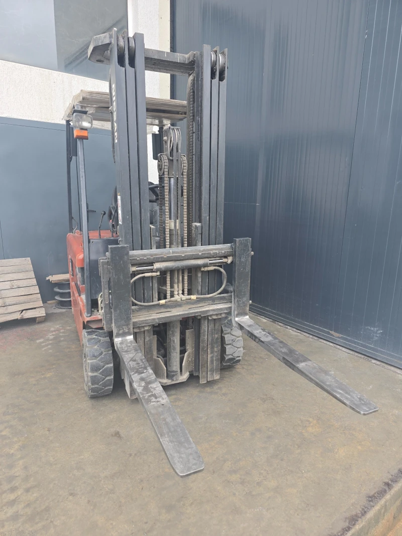 Електрокар Nissan, снимка 4 - Индустриална техника - 53372989