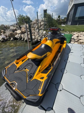 ����� �� �������� �� ���� Bombardier Sea Doo RXT XRS 300