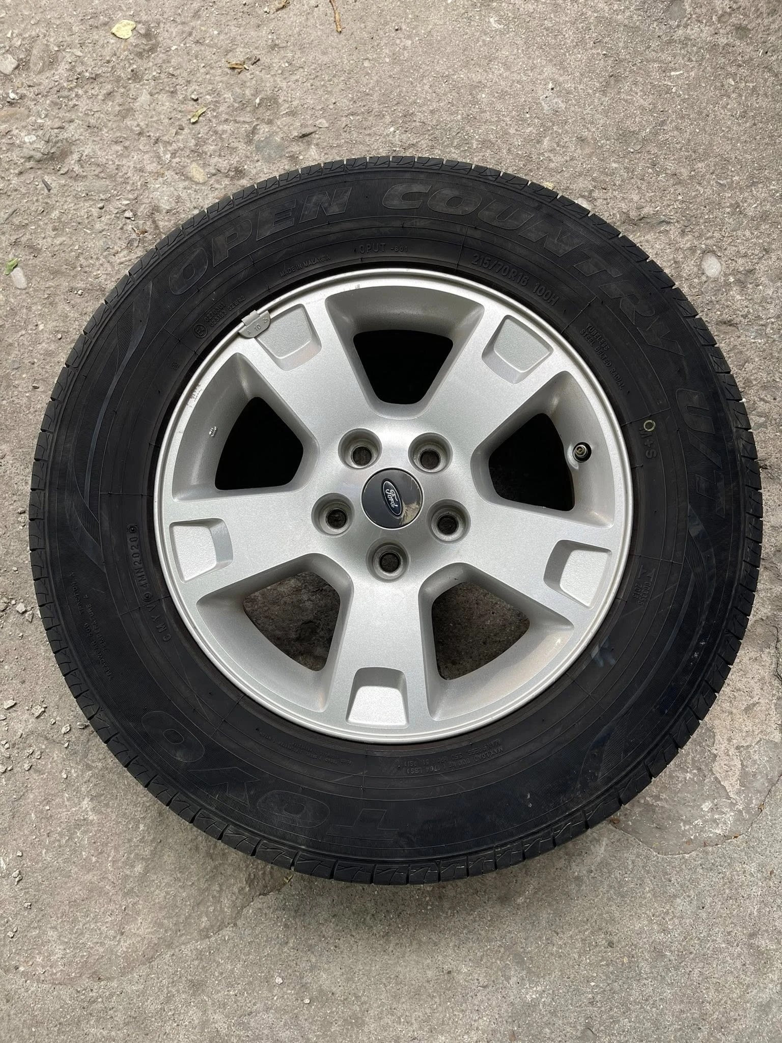 Гуми с джанти Toyo 215/70R16