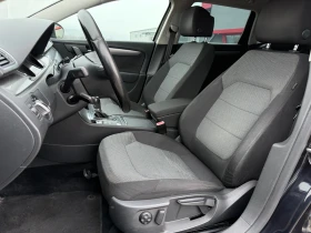 VW Passat 2.0 TDI / AVTOMAT / NAVI / PARKTRONIC / AVTOPILOT, снимка 10
