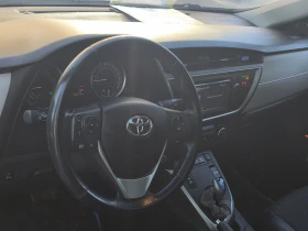 Toyota Auris, снимка 9