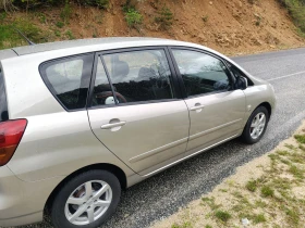 Toyota Corolla verso 2.0D4D, снимка 3