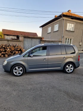 VW Touran 1.9 105 7месна 6ск , снимка 2