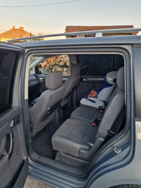 VW Touran 1.9 105 7месна 6ск , снимка 10
