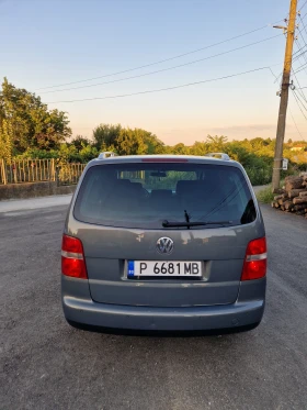 VW Touran 1.9 105 7месна 6ск , снимка 7