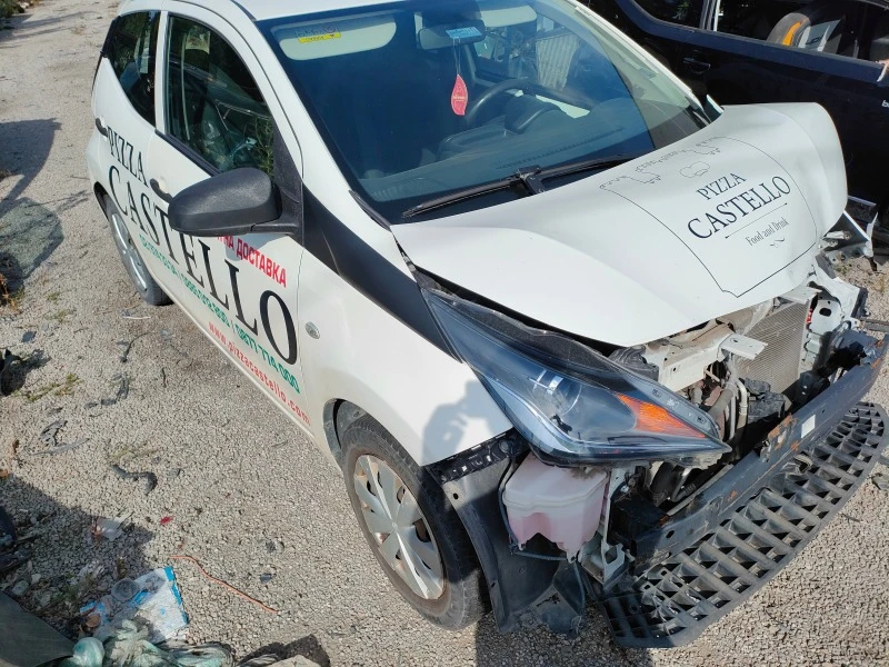 Toyota Aygo 1.0, снимка 3 - Автомобили и джипове - 41807169