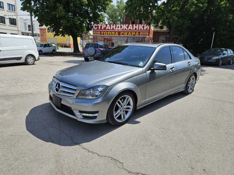 Mercedes-Benz C 300 AMG 4 MATIC, снимка 1 - Автомобили и джипове - 47120515