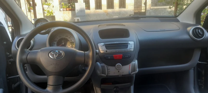 Toyota Aygo, снимка 2 - Автомобили и джипове - 47000149