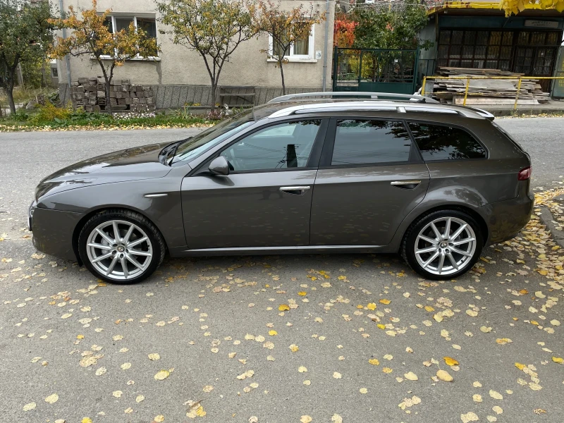 Alfa Romeo 159 sportwagon 2.0JTDm* Подгрев* Темпомат* NAVI* Парктроник* EURO, снимка 8 - Автомобили и джипове - 47826892