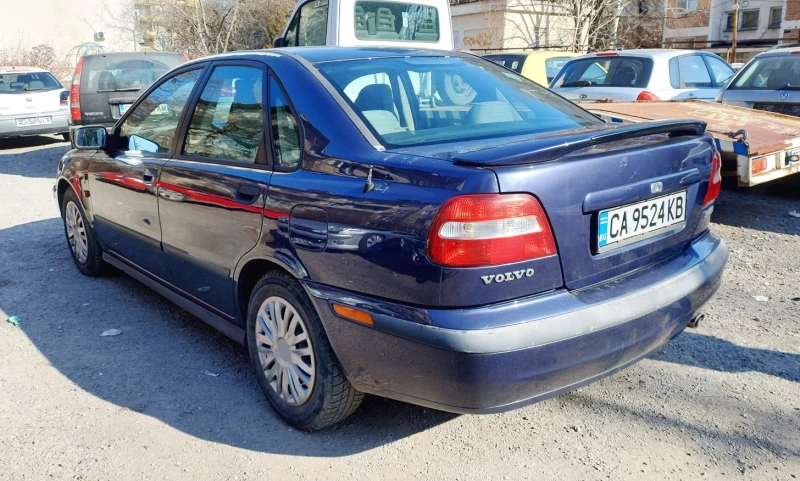 Volvo S40 1.8i, снимка 3 - Автомобили и джипове - 49058381