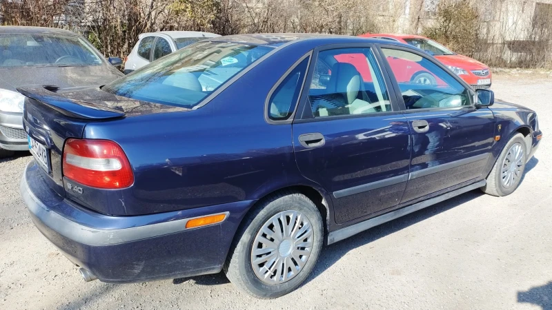 Volvo S40 1.8i, снимка 2 - Автомобили и джипове - 49058381