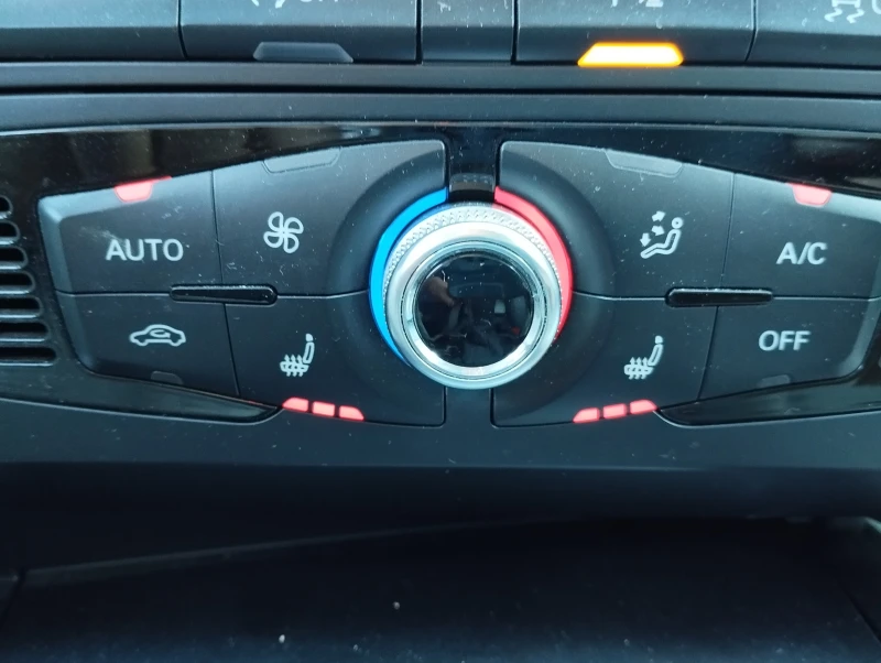 Audi A4 2.0tdi 4x4 Navi Кожа, снимка 13 - Автомобили и джипове - 50396992