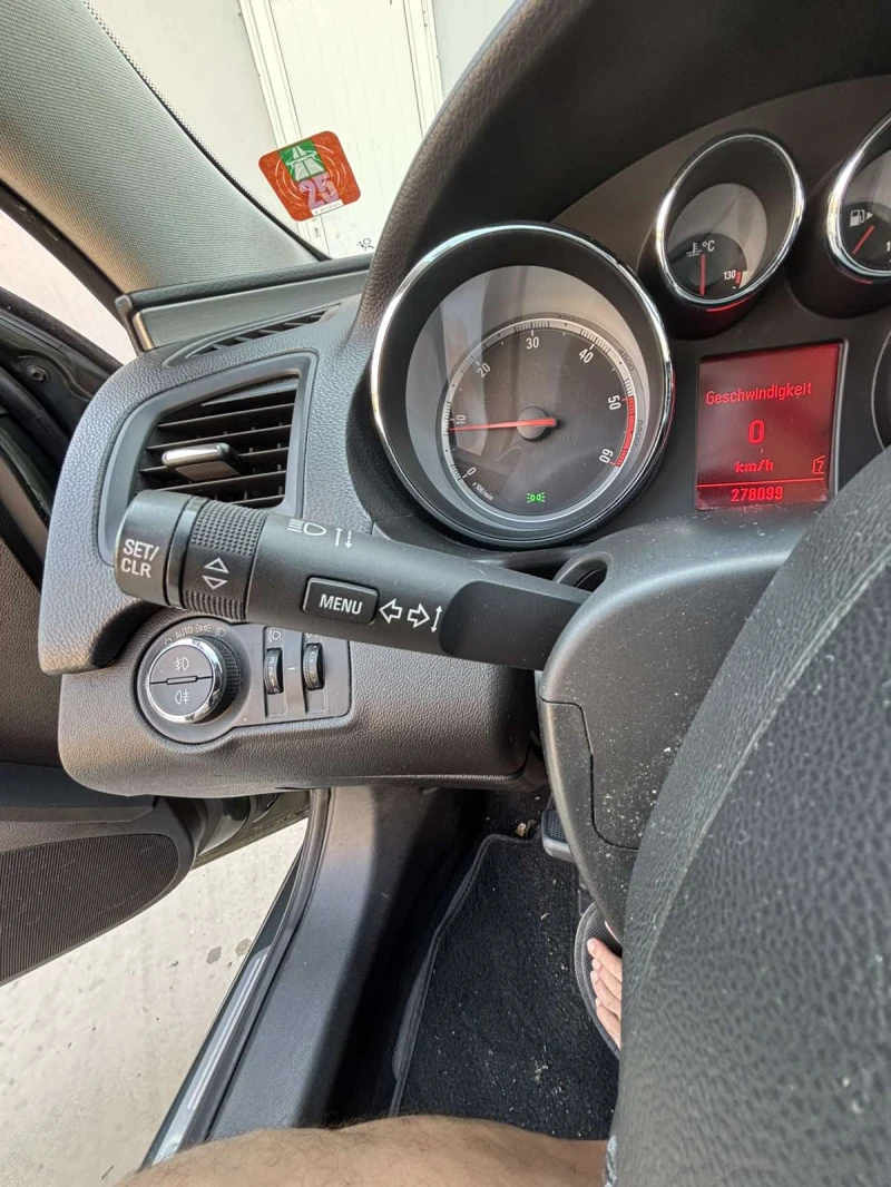 Opel Insignia, снимка 9 - Автомобили и джипове - 51205847