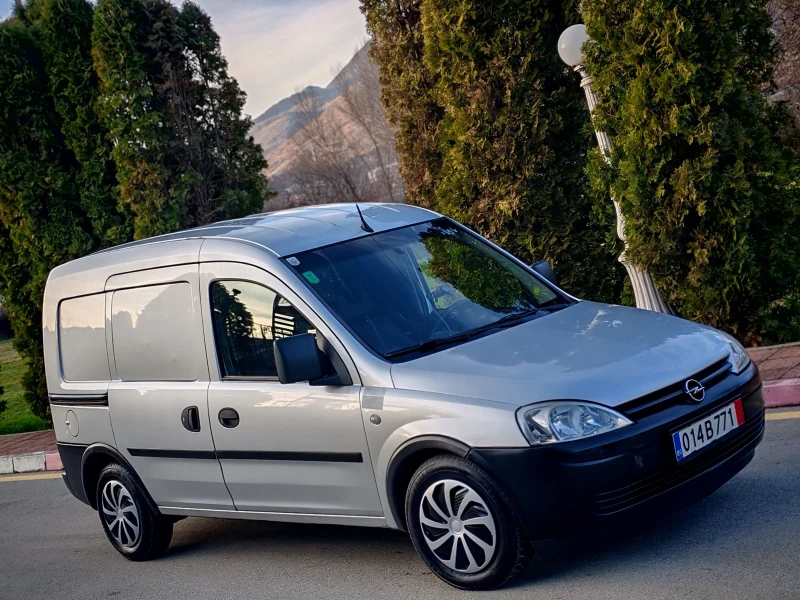 Opel Combo 1.3CDTI(75)* FACELIFT* НОВ ВНОС* , снимка 8 - Автомобили и джипове - 52815664