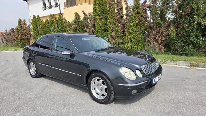 Mercedes-Benz E 220, снимка 2 - Автомобили и джипове - 53024767