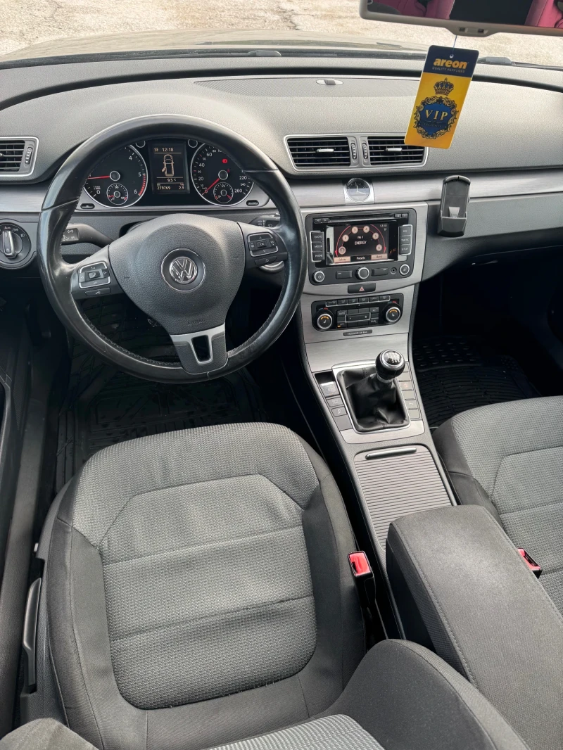 VW Passat 2.0 TDi 140ps, снимка 9 - Автомобили и джипове - 53265547