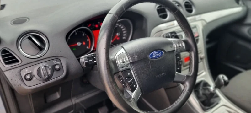Ford Galaxy 2.0 140 дизел 7 места, снимка 11 - Автомобили и джипове - 53446240