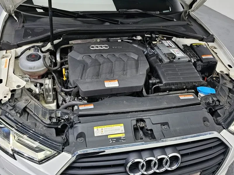 Audi A3 2.0 TFSI, снимка 6 - Автомобили и джипове - 54135485