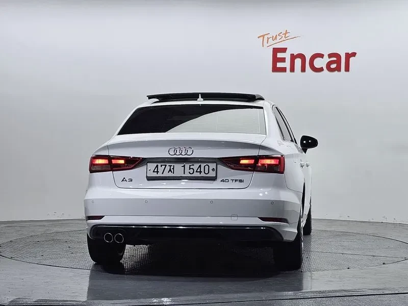 Audi A3 2.0 TFSI, снимка 4 - Автомобили и джипове - 54135485