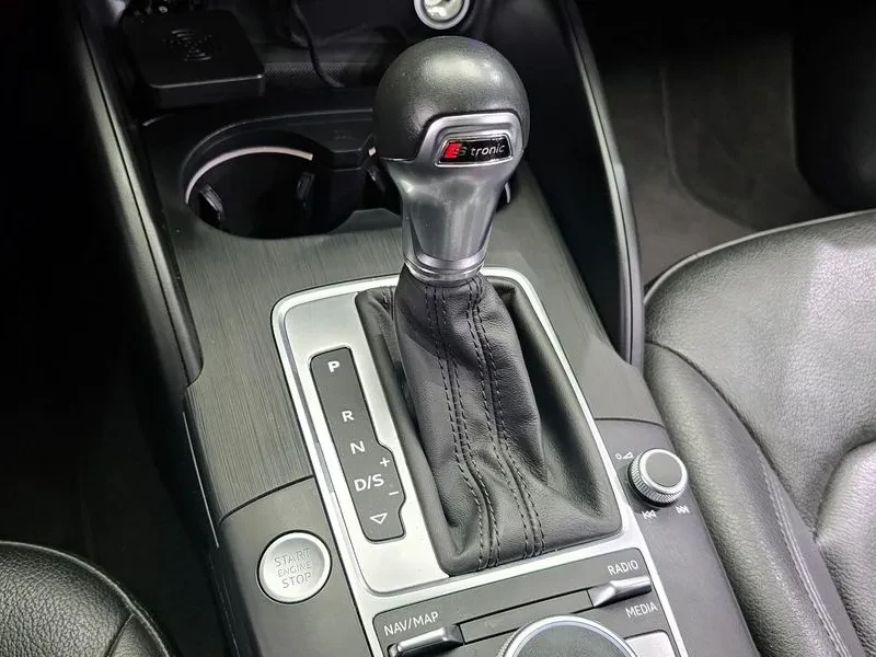 Audi A3 2.0 TFSI, снимка 9 - Автомобили и джипове - 54135485