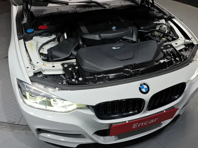 BMW 330 (F30) 330I M Sports, снимка 6 - Автомобили и джипове - 55123844